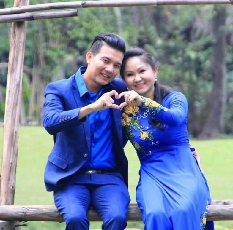 30 nghệ sĩ nổi tiếng tham gia MV ca cổ "Sài Gòn, ngày vui trở lại" của NSƯT Hữu Quốc 5 30 nghệ sĩ nổi tiếng tham gia MV ca cổ Sài Gòn, ngày vui trở lại của NSƯT Hữu Quốc - Ảnh 4.